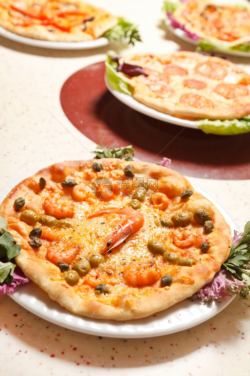 意大利比萨餐厅食物香肠沙拉脆皮厨房面团小吃蔬菜午餐图片