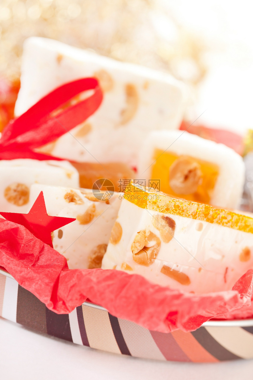 圣诞糖盒子糖果甜点装饰新年静物粉色食物橙子白色图片