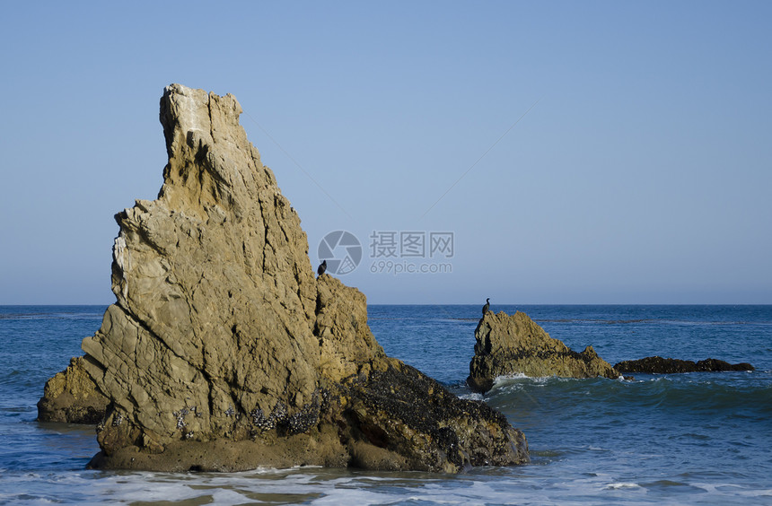 马里布海滩的岩石马里布海洋美丽蓝色海景图片