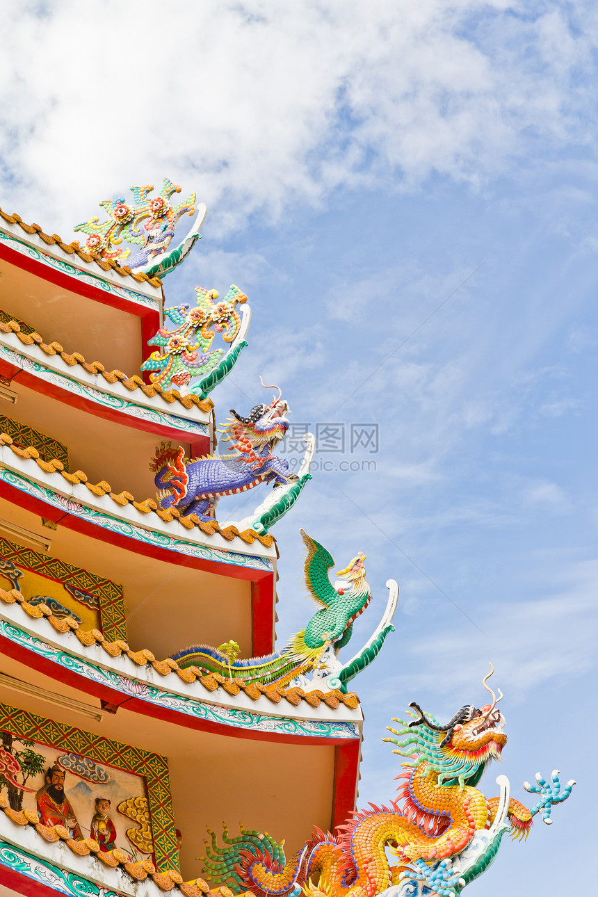 中国神社 美丽的中国神庙 和龙雕像寺庙旅游狮子信仰动物旅行风水蓝色金子纪念碑图片