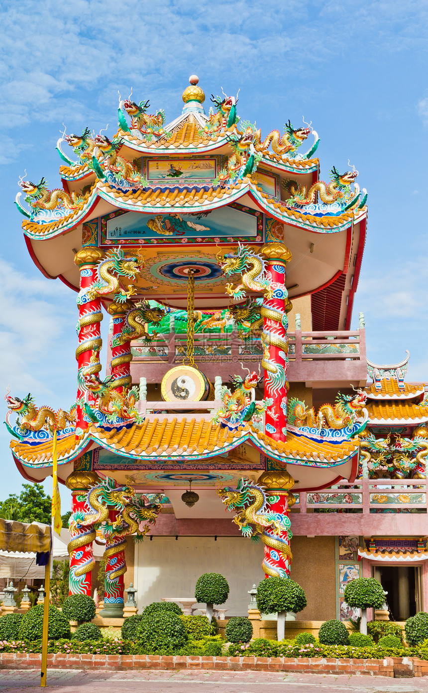 中国神社 美丽的中国神庙 和龙雕像历史旅游旅行纪念碑动物力量建筑学宗教狮子信仰图片