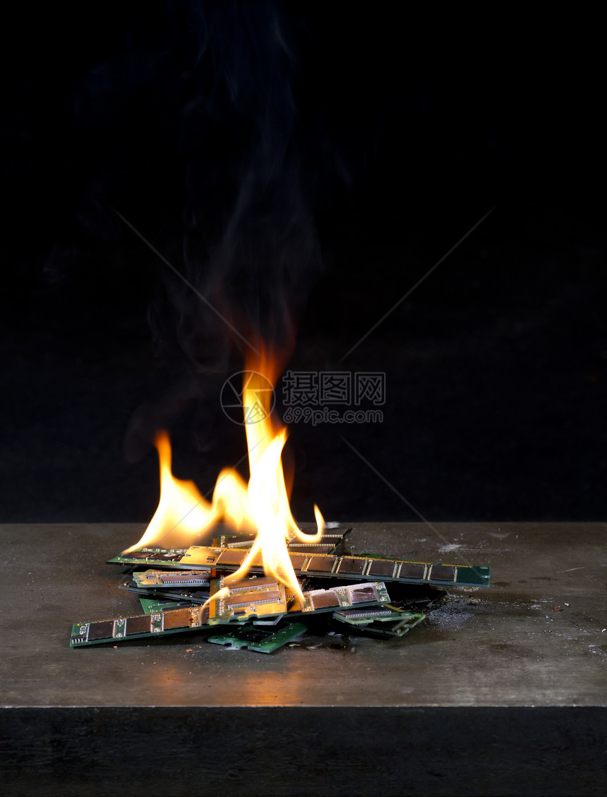 燃烧内存电路板硬件技术芯片文件电子产品卡片数据电脑部分图片
