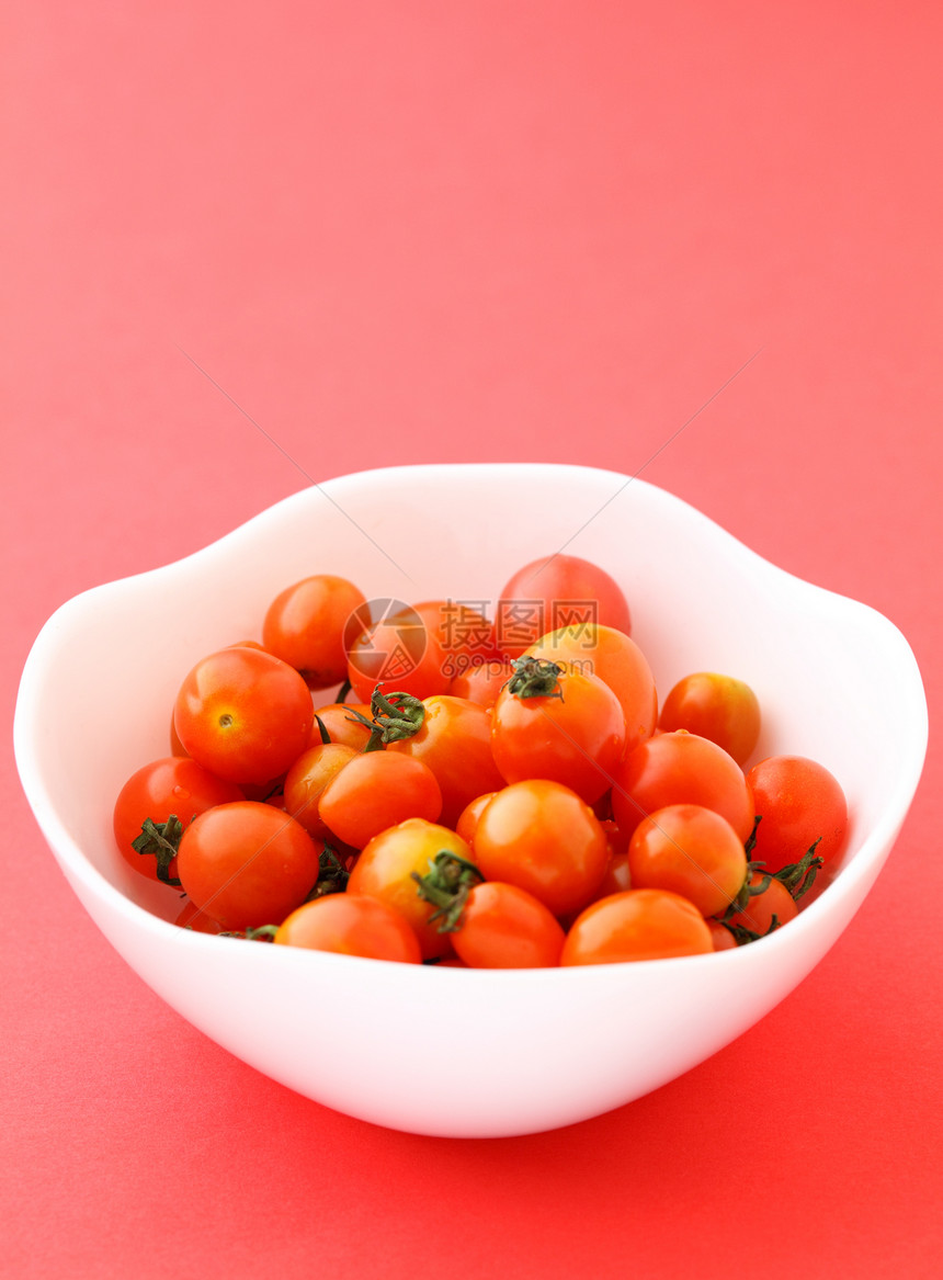 碗里樱桃番茄图片