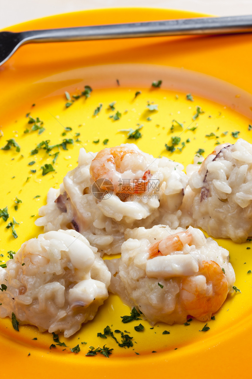 意大利海鲜意大利面食营养食物美食盘子静物图片