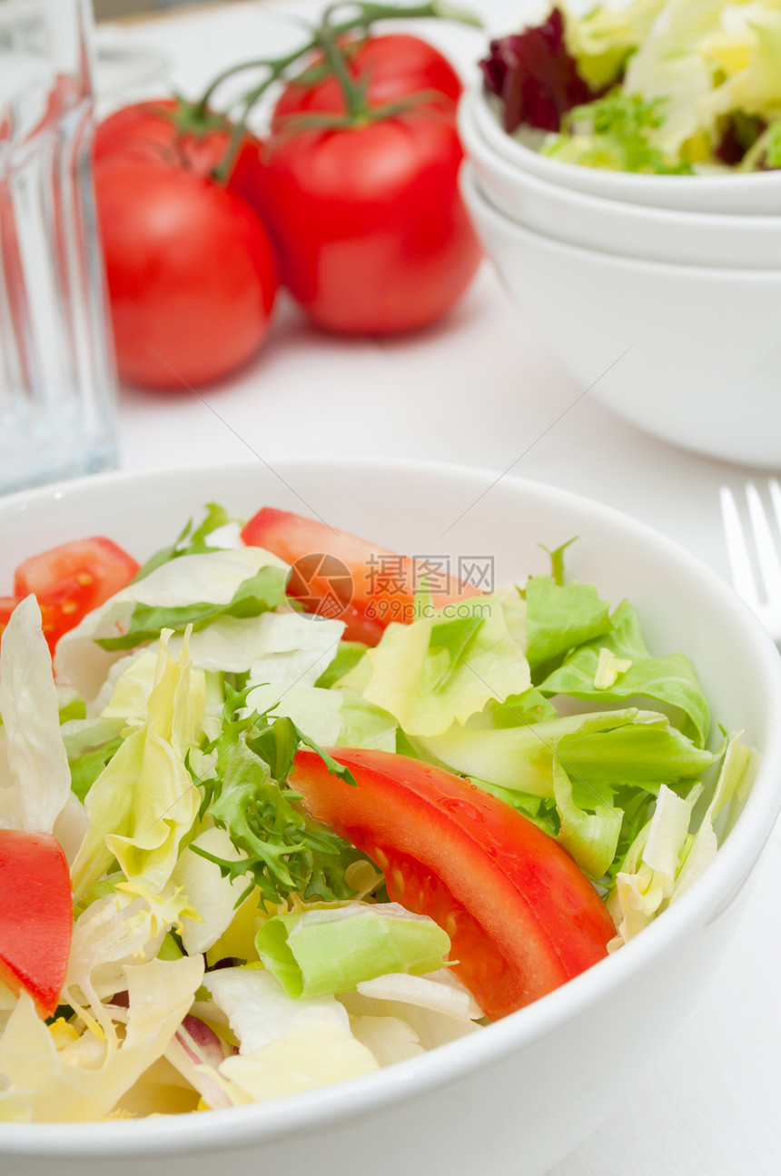 新鲜蔬菜沙拉生物小吃食物红色美食绿色福利维生素盘子饮食图片