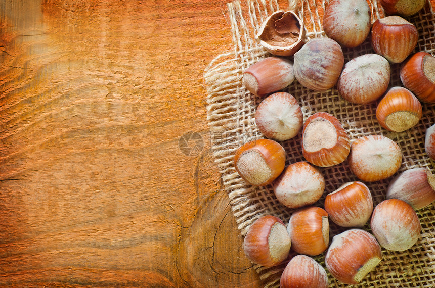 栗子榛子食物叶子季节性桌子团体风格调味品椰子棕色图片