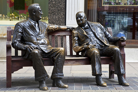 富兰克林罗斯福和温斯顿丘吉尔伦敦英语城市胜利旅游景点历史性盟国地标雕塑观光背景