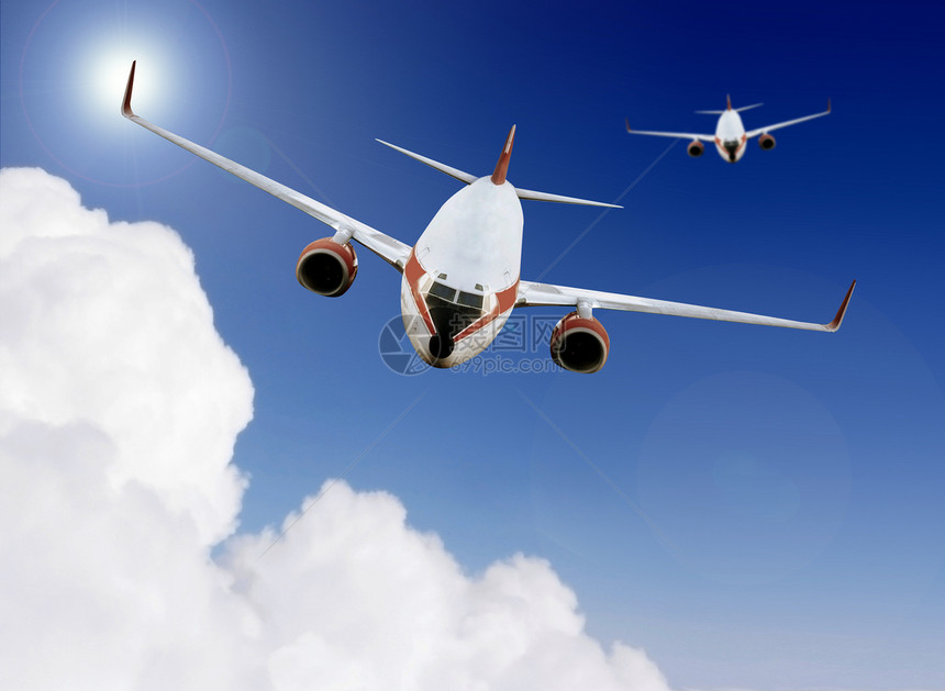 飞机假期喷射天空旅行货物蓝色飞机场客机水平翅膀图片
