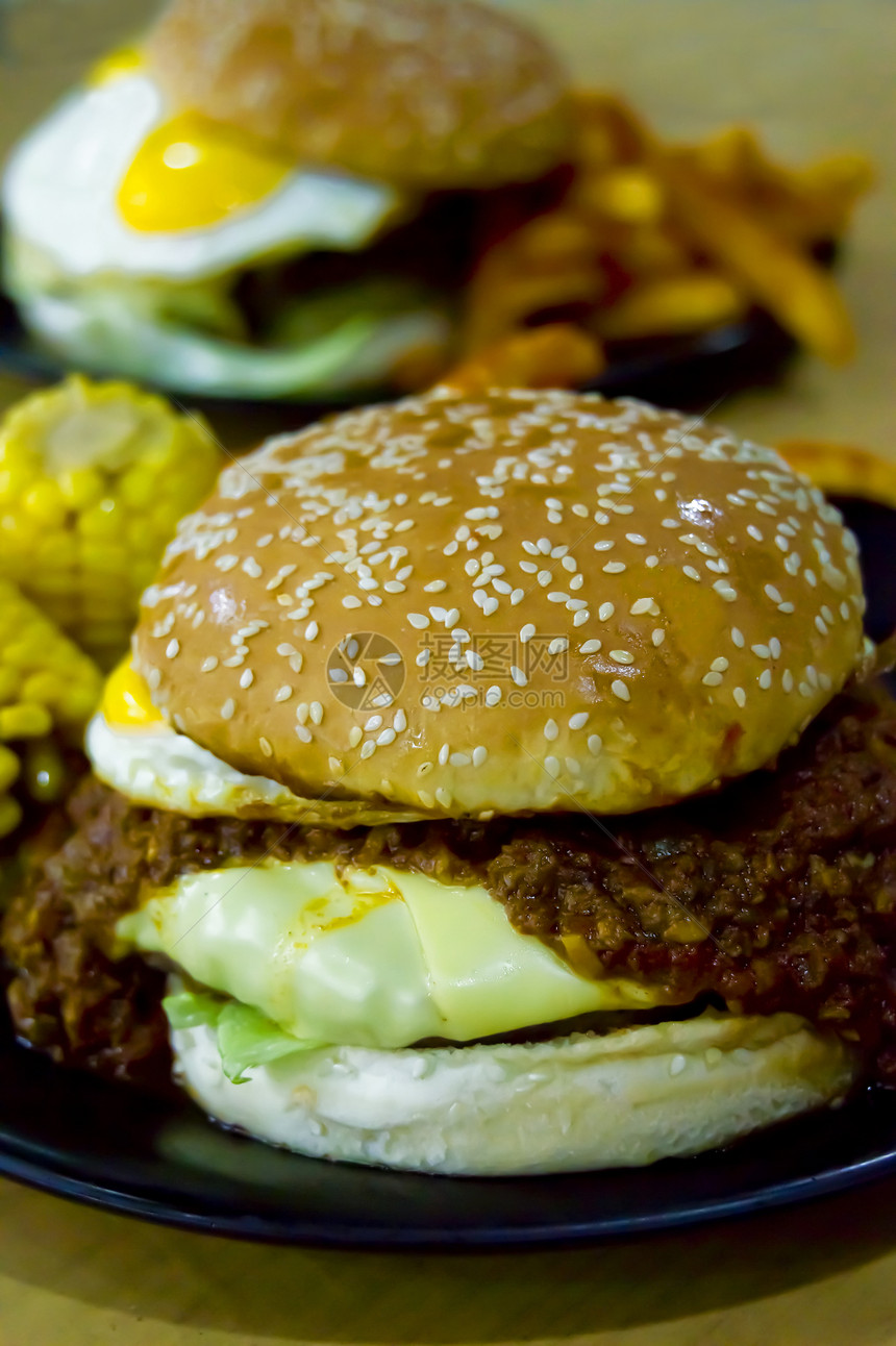 巨型汉堡汉堡饮食午餐芝麻美食镜头小吃营养包子洋葱沙拉图片