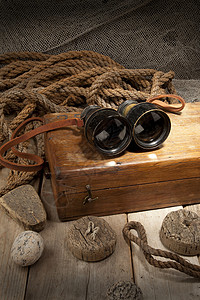 古代望远镜棕色珠子航程金子盒子队长宏观地球海盗历史背景图片