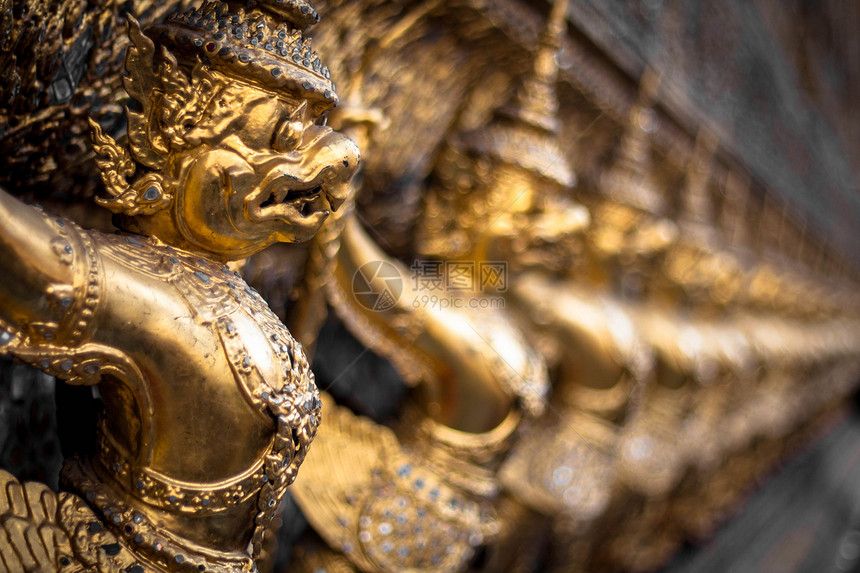 泰国的古鲁达建筑寺庙文化建筑学旅行考古历史性宗教图片