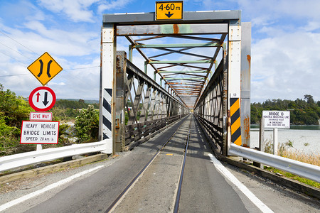 公路铁路桥梁车道旅游奇异果金属吸引力运输遗产历史性高清图片