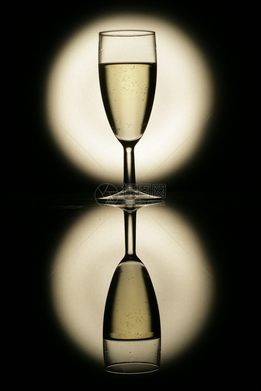 香槟健康口渴藤蔓饮料玻璃栽培瓶子节日桌子金子图片