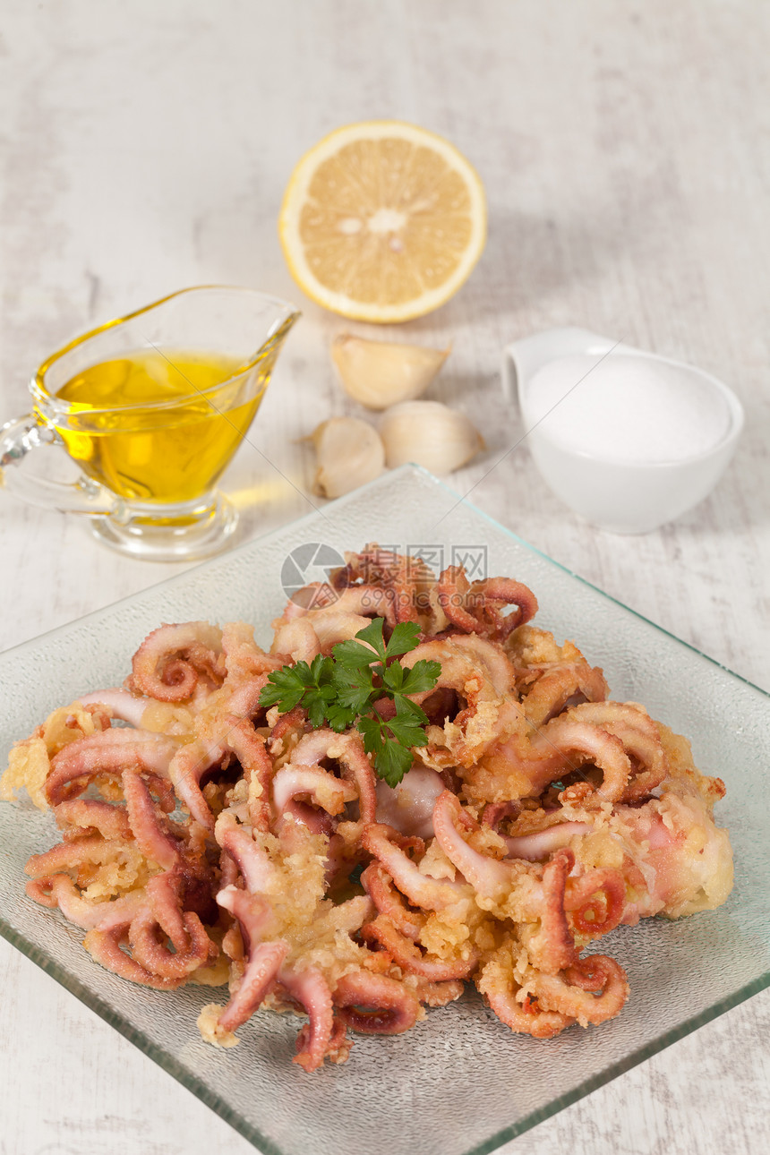 Fried 章鱼食物白色饮食香菜海鲜触手油炸美食餐厅柠檬图片