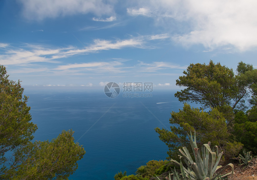 西班牙马洛卡岛 地中海观点风景旅行假期海岸线海景海滩天空图片