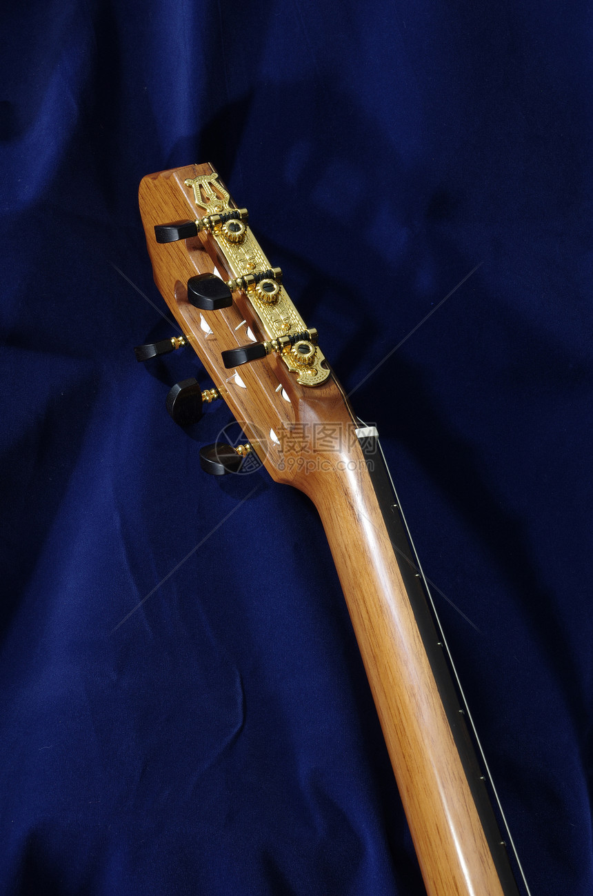 古典吉他头脖子钥匙乐器字符串烦恼尼龙钉头拉丁音乐木头图片
