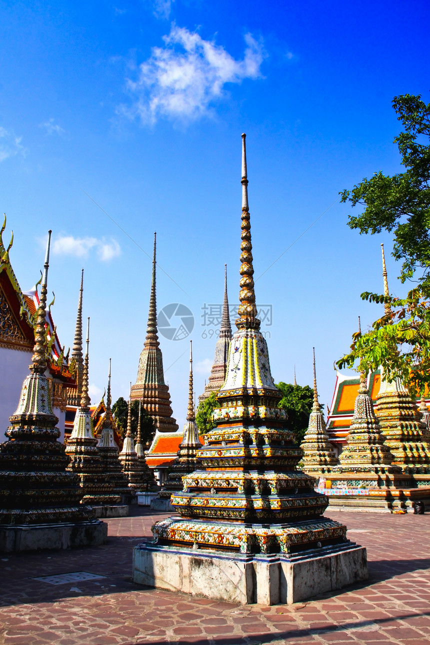 泰国塔寺庙旅行天空建筑学宗教历史性旅游蓝色历史建筑图片