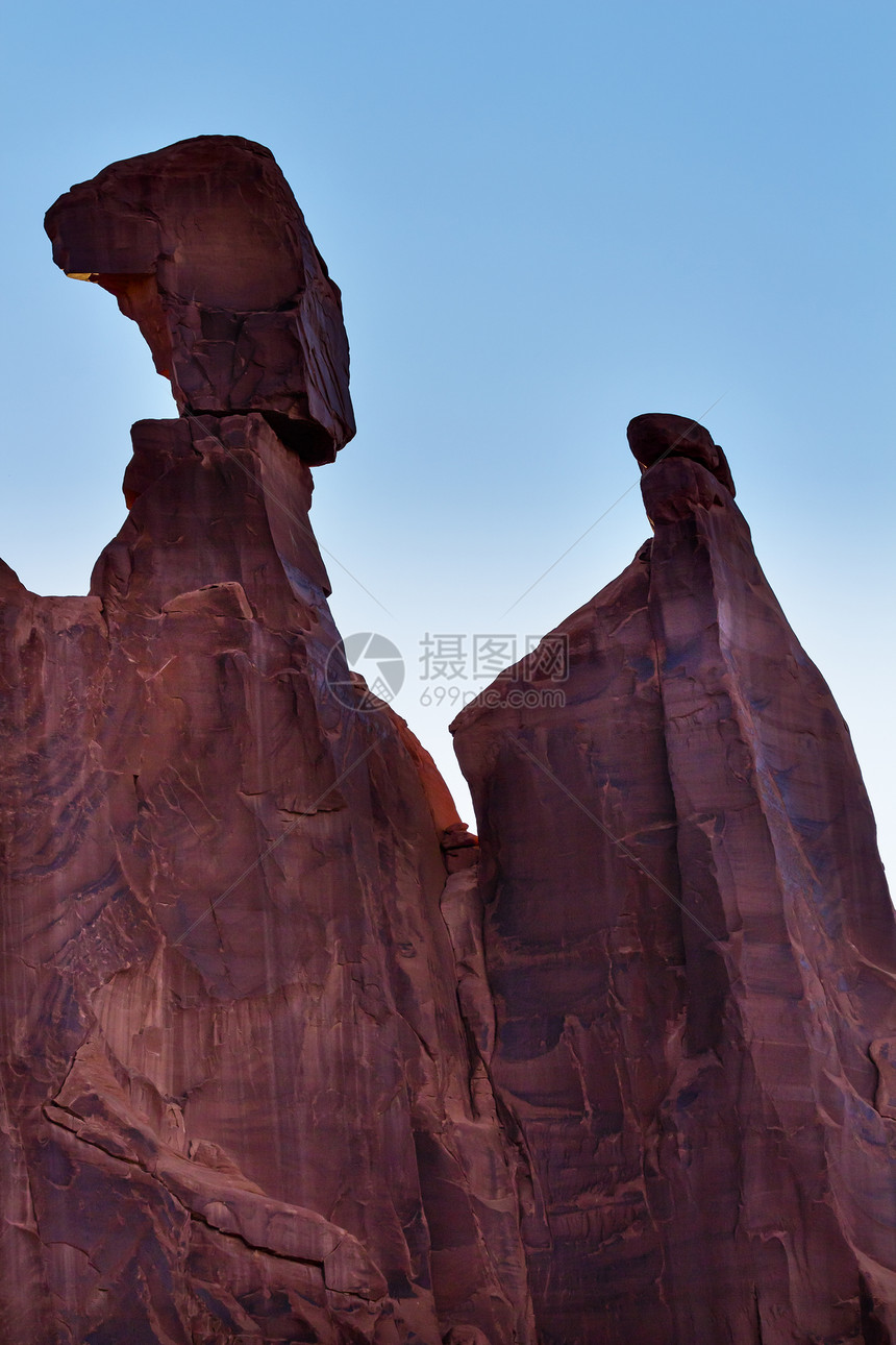 犹他州巨石地标环境崎岖岩石假期沙漠石头旅行峡谷图片