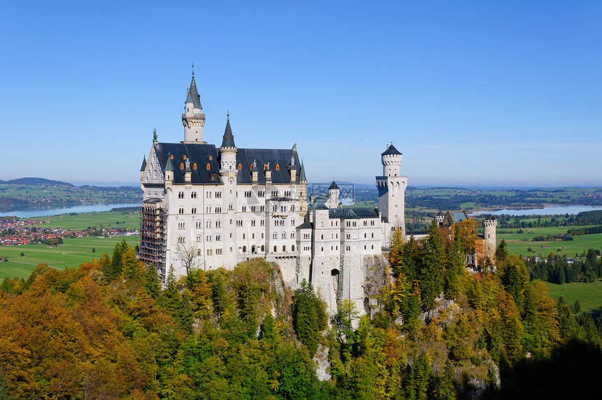 纽施旺斯坦城堡游客城市叶子天空旅行旅游蓝天景观尖塔之路图片