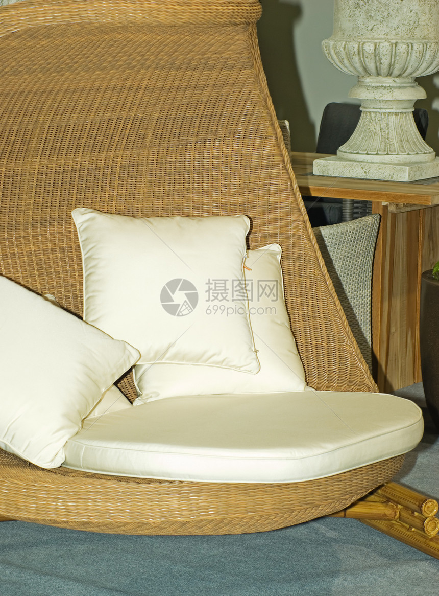 主席 椅子家具靠垫软垫风格藤蔓房间枕头休息装饰白色图片