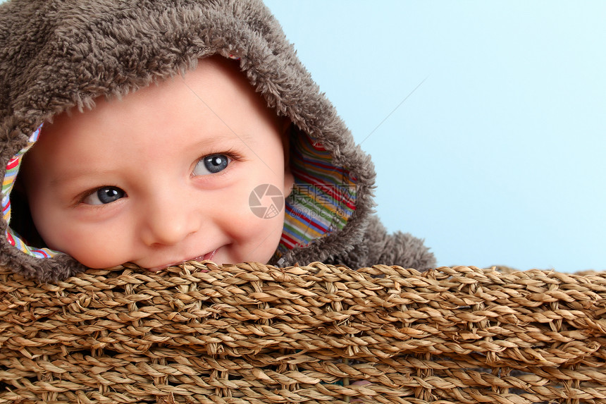 可爱的宝宝篮子戏服儿子孩子青年男性婴儿微笑狮子白色图片