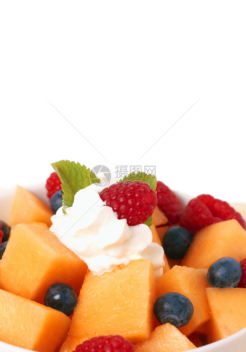 夏季一碗水果沙拉甜点浆果生产薄荷叶覆盆子营养果汁橙子食物奶油图片