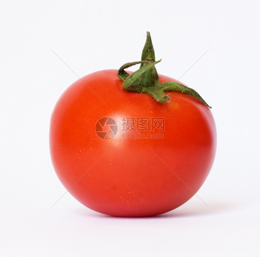 白色背景的红西红番茄水果红色蔬菜绿色沙拉图片