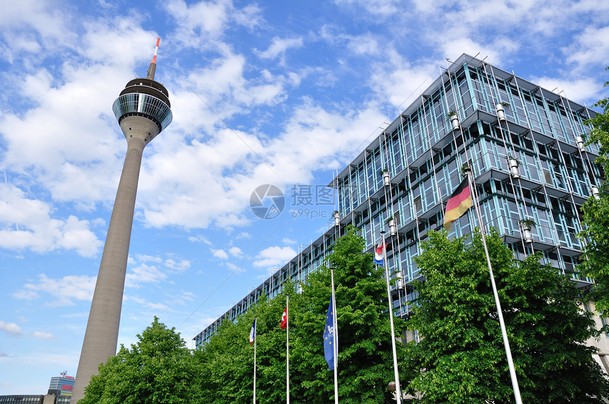 德国杜塞尔多夫办公室重建游客商业旅游风景摩天大楼观光天空街道图片