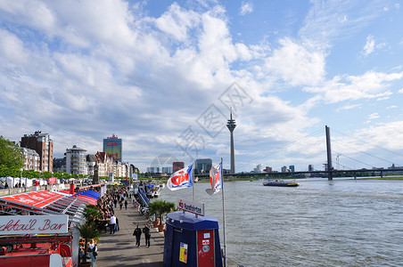 北莱茵威斯特法伦州德国杜塞尔多夫旅游观光街道河港天空风景摩天大楼建筑物电视蓝天背景