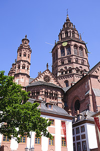 主要大教堂尖塔主教地标蓝天建筑天空风景游客教会都市高清图片