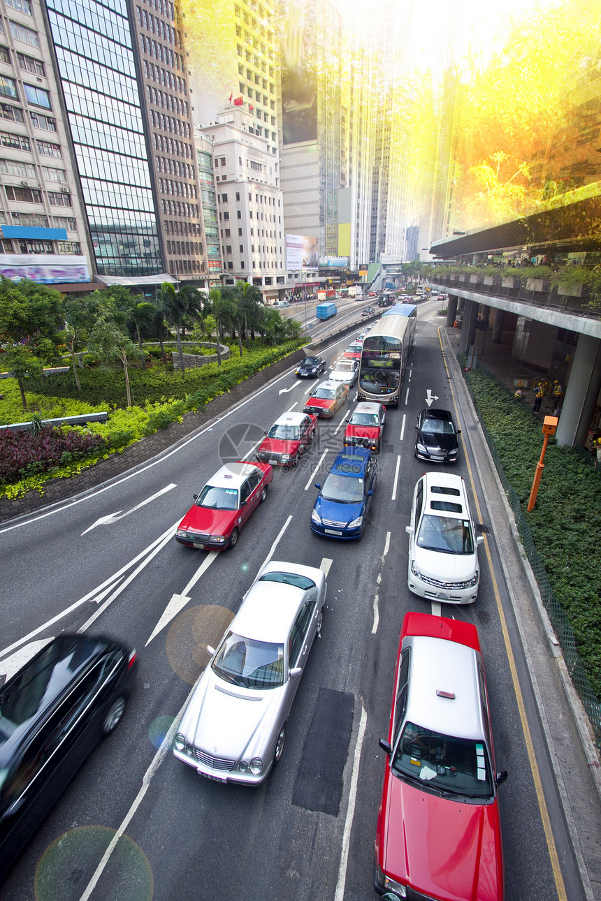 香港市中心白天交通堵塞图片