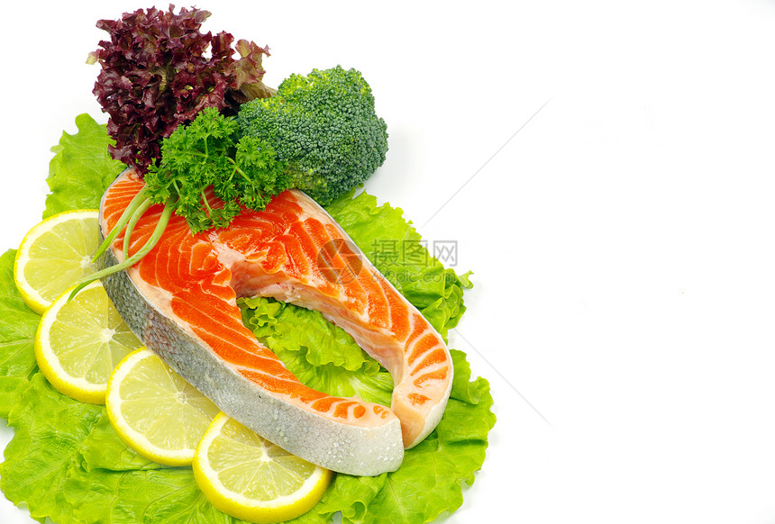 鲑鱼和香料宏观食物红色鳟鱼白色海鲜美食橙子牛扒草本植物图片
