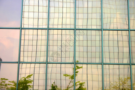 布鲁塞尔市中心玻璃建筑物金融办公室摩天大楼天际建筑城市商业窗户背景图片