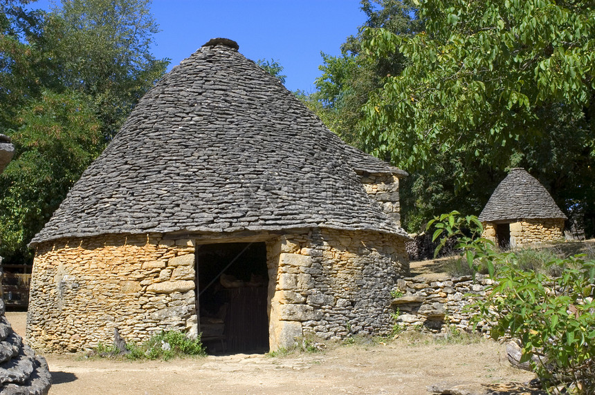 Breuil的白骨屋面石公司钻孔游客磨练旅游历史纪念碑农村乡下人图片