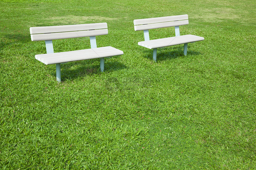 公园和绿地的椅子图片