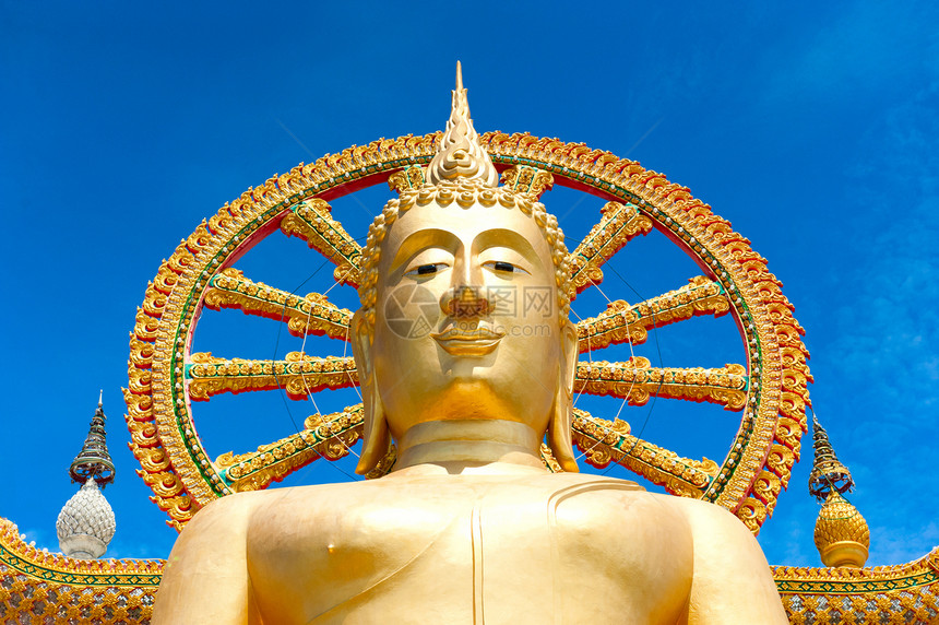 泰国佛像雕像神社建筑学寺庙文化旅行金子艺术蓝色崇拜旅游图片