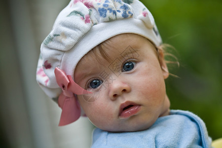 二 对生活的看法童年婴儿贝雷帽孩子背景图片