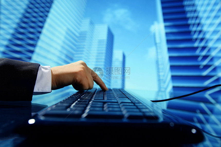 转售工作摩天大楼键盘金融刮刀钥匙公司玻璃办公室技术环境图片