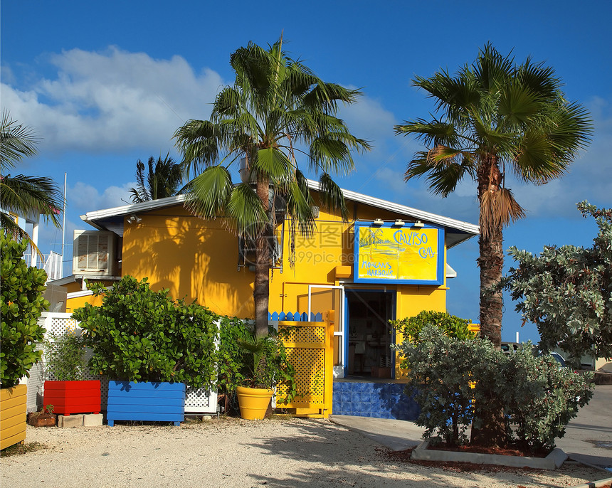 开曼群岛有彩色建筑图片