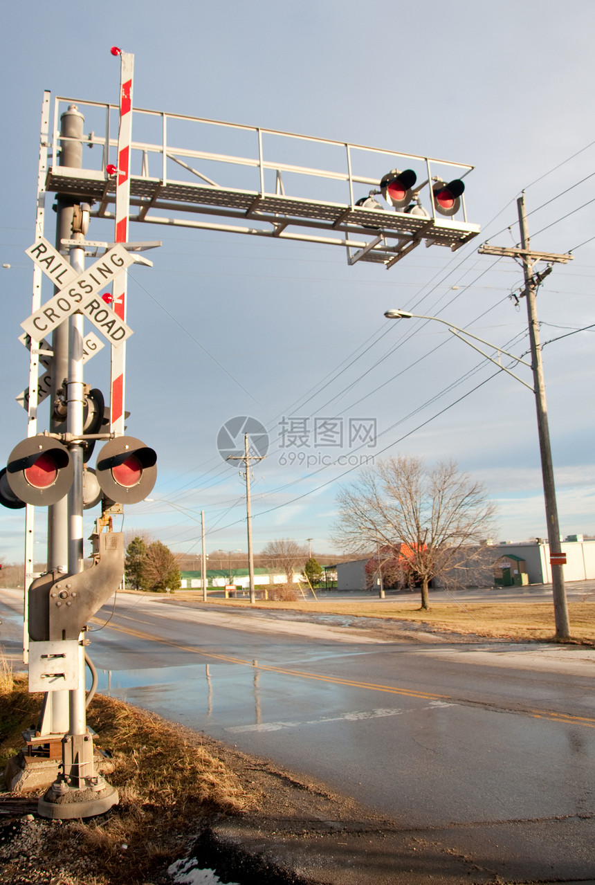 铁路跨越光灯安全障碍交通商业金属危险速度旅行力量路障图片