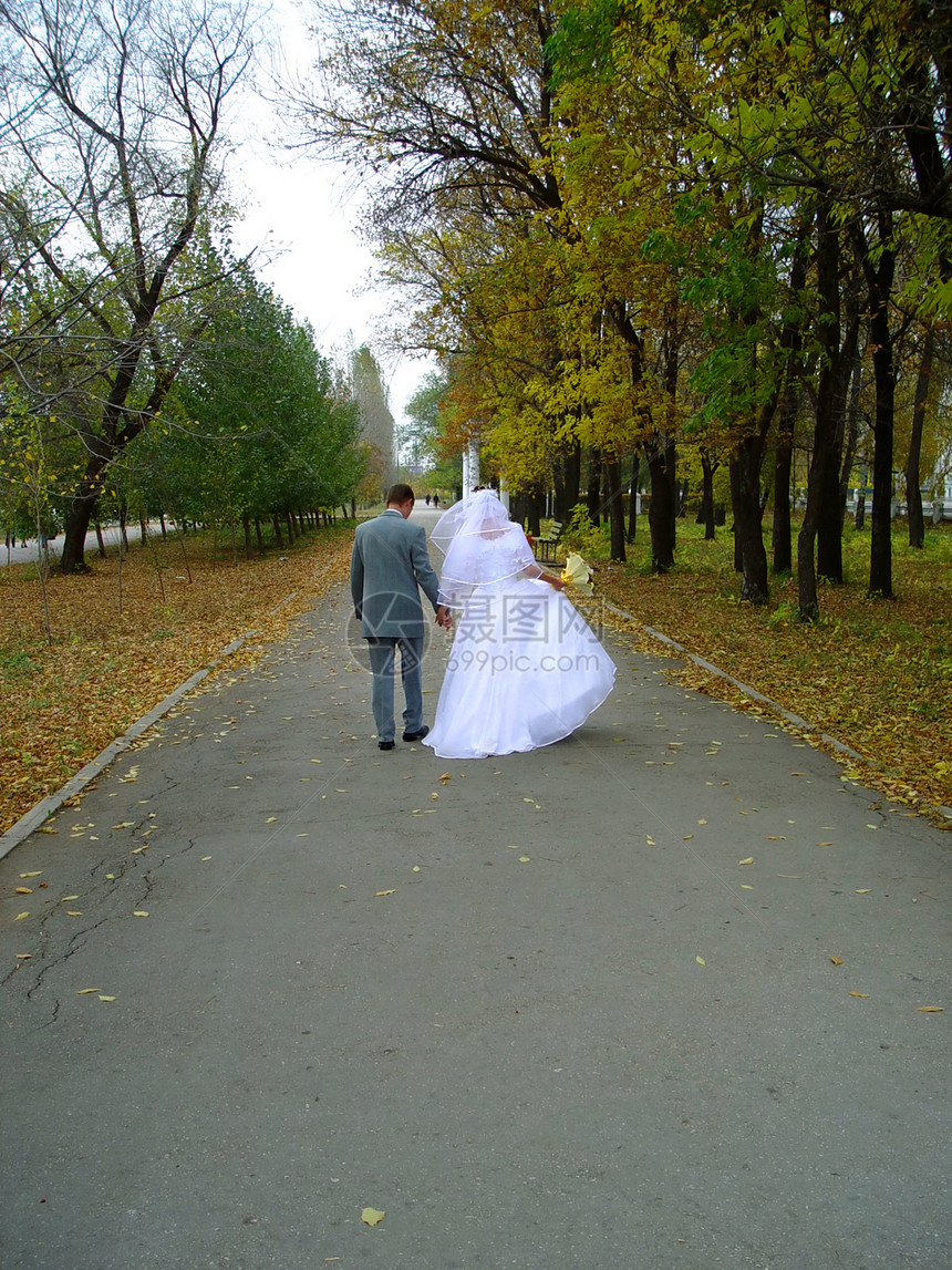 婚礼压痛新郎幸福新娘家庭外表总体规划未婚夫欢乐青年图片