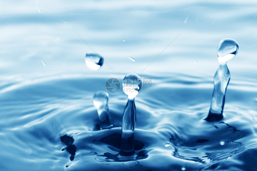 水滴蓝色飞沫液体宏观图片