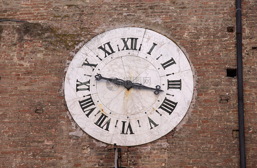 中世纪时钟发条装置广场数字城镇时间图片