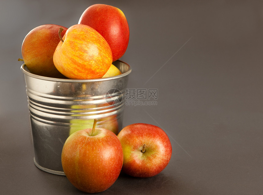 苹果食物异国圆形肉质情调用具灰色饮食绿色金属图片