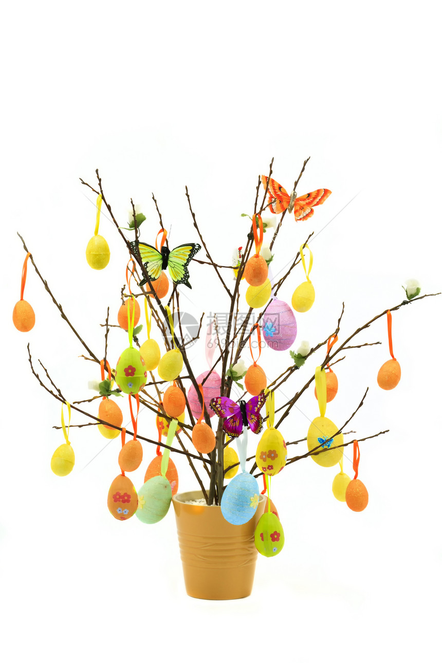 树上带复活节鸡蛋的树图片