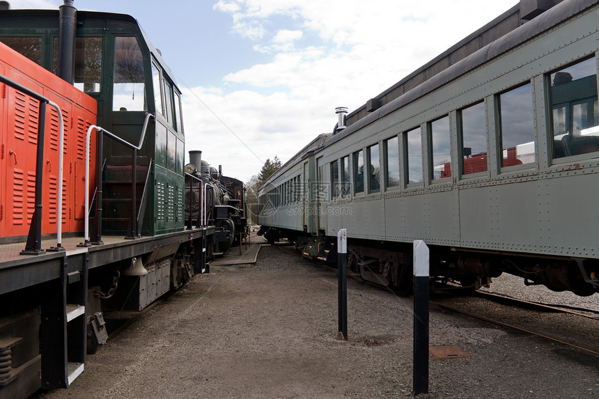 古老铁路铁路列车图片