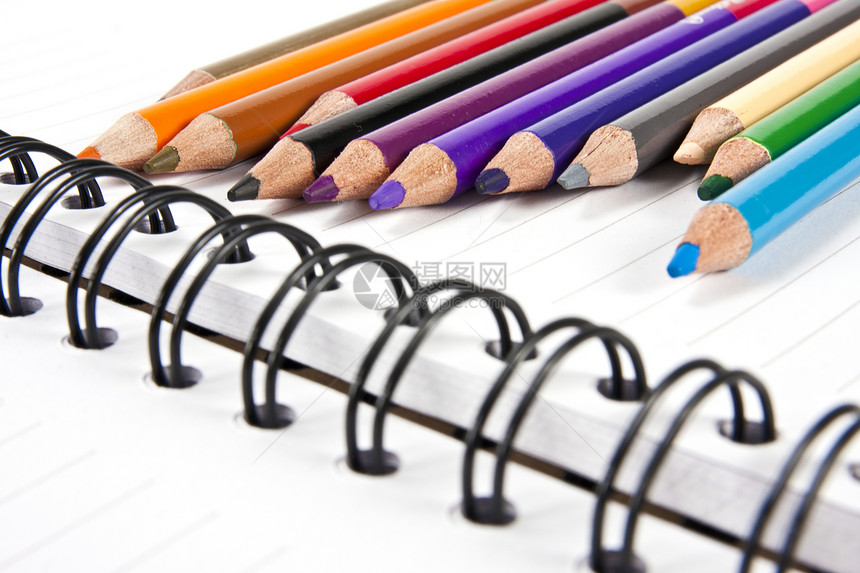 彩色铅笔橙子波纹办公用品铅笔画记事本教育棕色木头红色紫色图片
