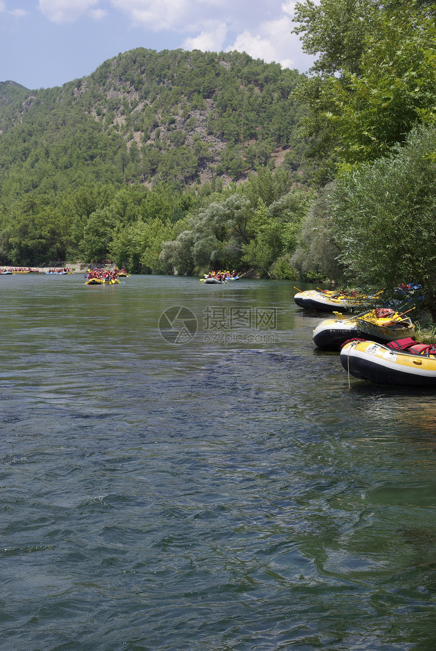 在土耳其山上漂泊追求团队运动假期女性冒险团体速度夹克危险图片