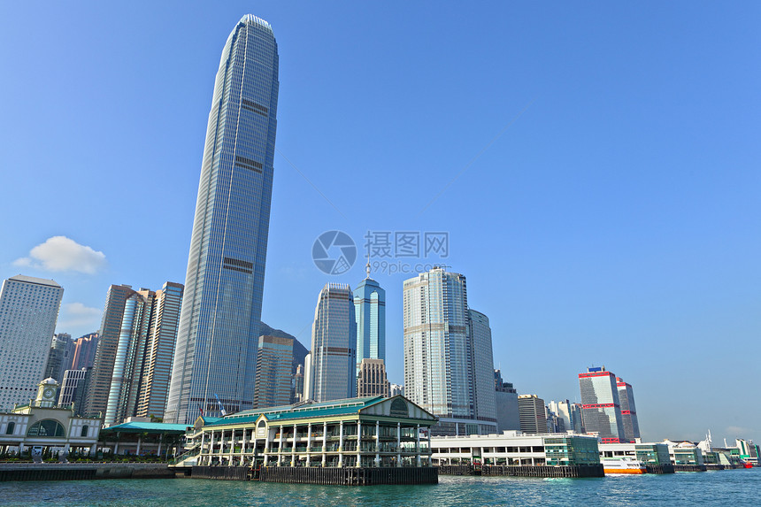 香港岛文化地标渡船旅游港口场景天际海岸城市摩天大楼图片