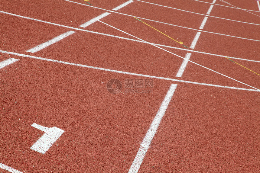 赛跑轨道操场赛马场数字红色短跑竞争白色优胜者体育场竞赛图片